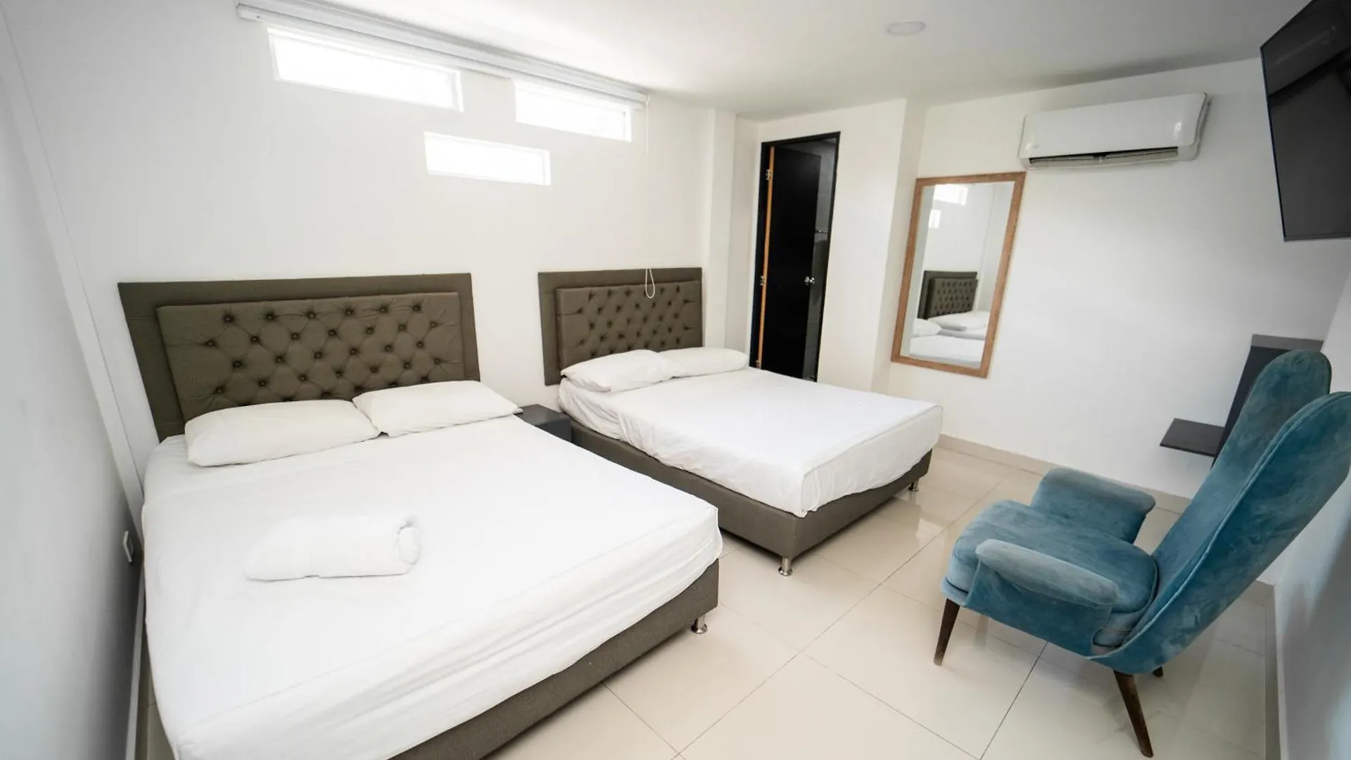 79 Hotel Medellin 3*,