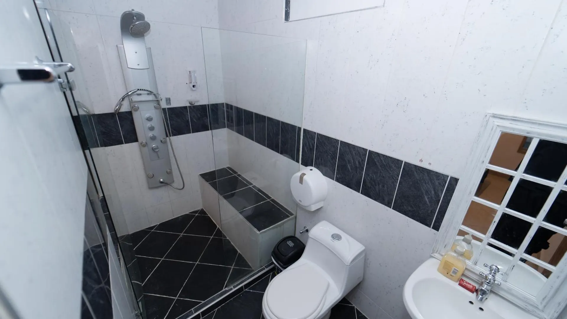 79 Hotel Медельин 3*,  Колумбия