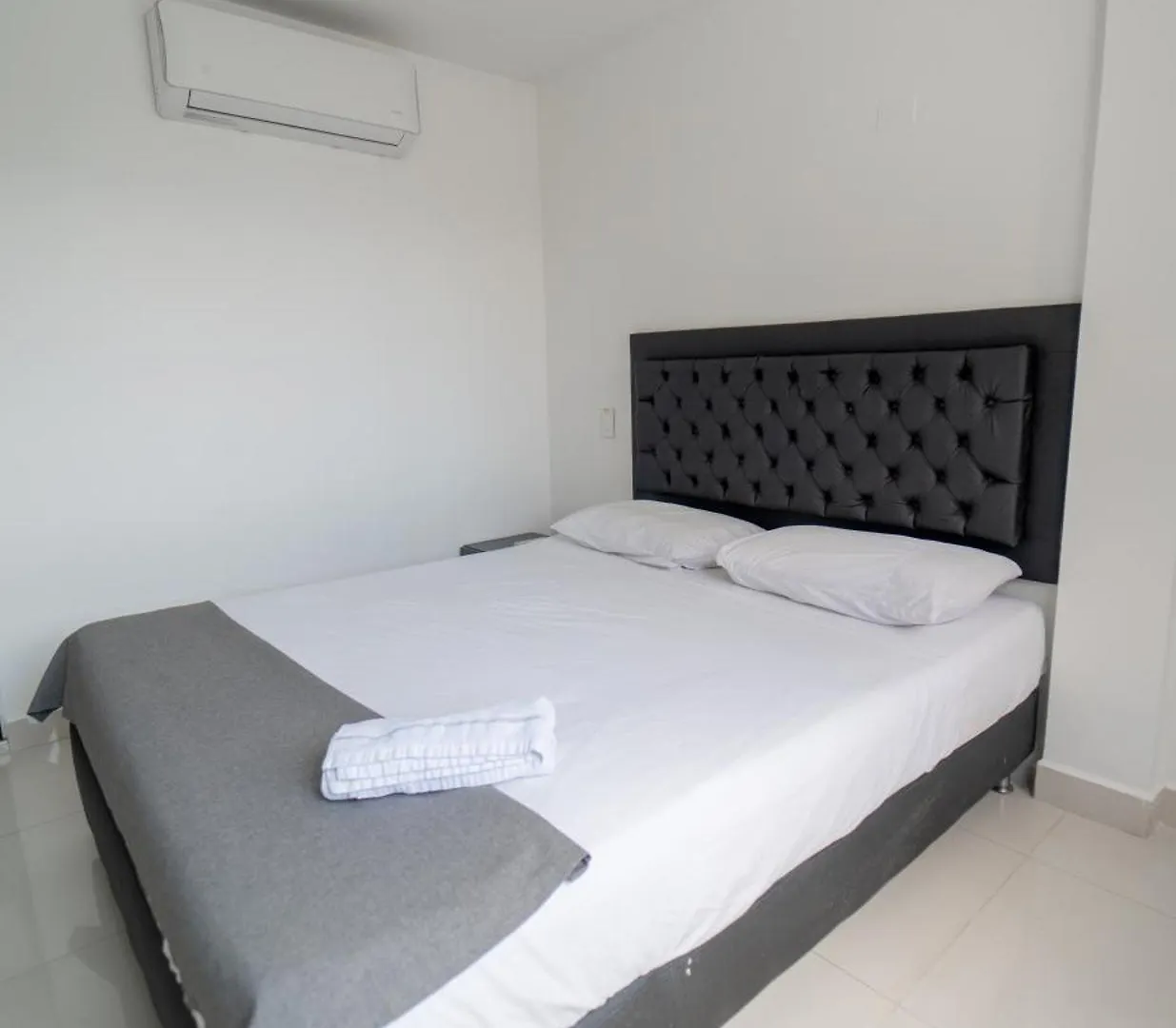 79 Hotel Медельин
